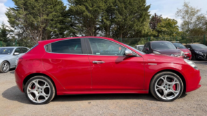 2013 Alfa Romeo Giulietta 1.4 Tb Multiair Sportiva Euro 5 (s/s) 5dr in Red — image 6