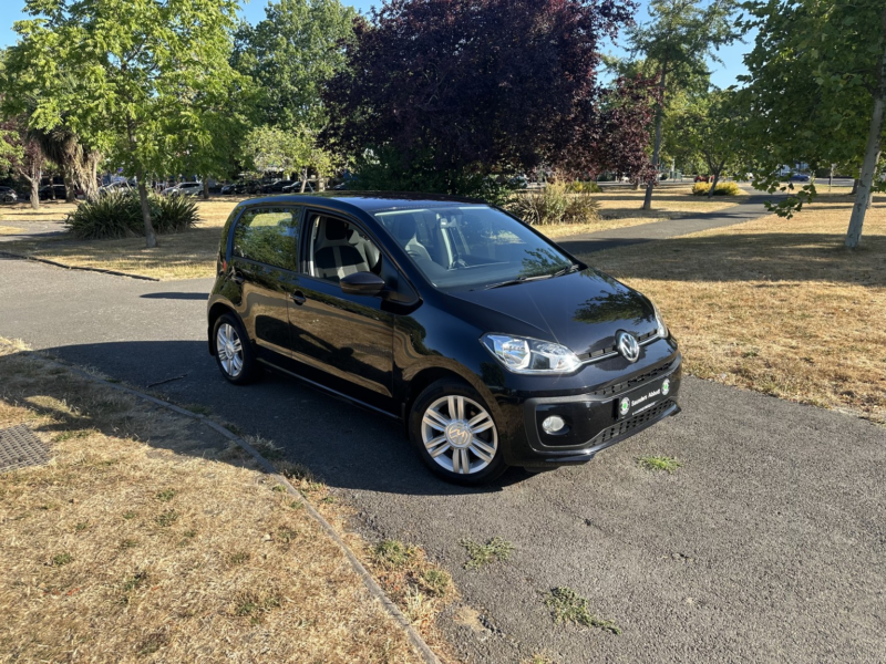 2016 Volkswagen Up! 1.0 High Up! in Black — image 1
