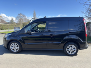 2022 Ford Transit Connect 1.5 Tdci Limited Auto 240 Van Swb 120ps Eu6 Ulez in Black — image 6