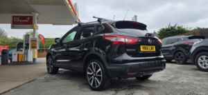 2014 Nissan Qashqai 1.6 Dci Tekna in Black — image 4