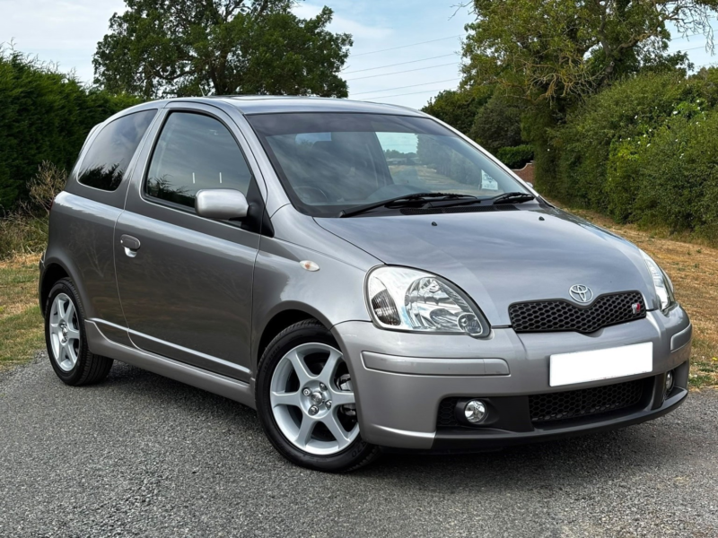 2005 Toyota Yaris 1.5 Vvt-I T Sport in Silver — image 1