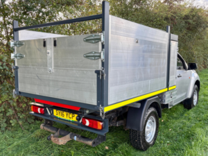 2016 Isuzu D-Max 2.5 Td Pickup 2dr Diesel Manual 4x4 (192 G/km, 161 Bhp) in Silver — image 5