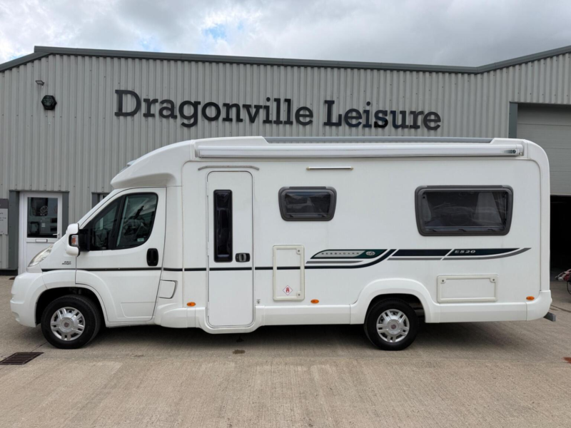 2010 Bessacarr E520 Fiat Ducato Motorhome 2 Berth in White — image 1