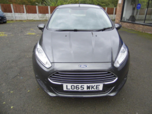 2015 Ford Fiesta 1.25 Zetec Euro 6 5dr in Grey — image 2