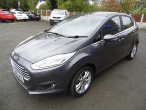 2015 Ford Fiesta 1.25 Zetec Euro 6 5dr in Grey — image 3