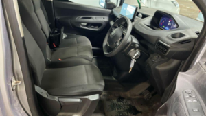 2024 Peugeot Partner 1.5 Bluehdi 1000 Asphalt Standard Panel Van Eat8 Swb Euro 6 (s/s) 5dr in Grey — image 5