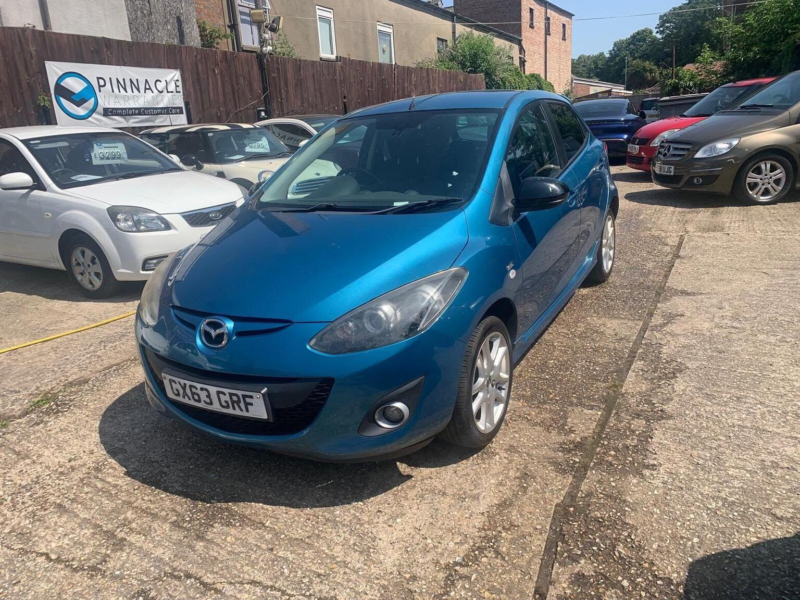 2013 Mazda Mazda2 1.3 Venture Euro 5 5dr in Blue — image 1
