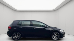 2017 Volkswagen Golf 1.4 Tsi Bluemotion Tech Se Nav DSG Euro 6 (s/s) 5dr in Black — image 6