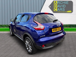 2016 Nissan Juke 1.6 Tekna in Blue — image 3
