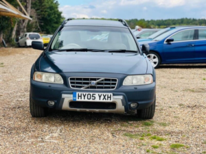 2005 Volvo Xc70 2.4 D5 Se 5dr in Blue — image 4