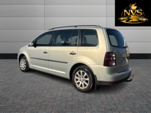 2009 Volkswagen Touran 1.9 Tdi S in Silver — image 5