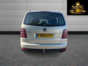 2009 Volkswagen Touran 1.9 Tdi S in Silver — image 6