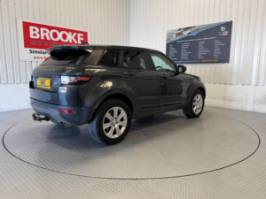 2016 Land Rover Range Rover Evoque 2.0 Td4 Se Tech Auto 4WD Euro 6 (s/s) 5dr in Grey — image 4
