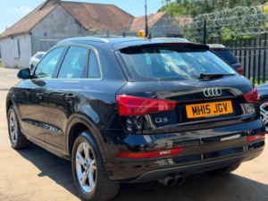 2015 Audi Q3 2.0 Tfsi Se S Tronic Quattro Euro 6 (s/s) 5dr in Black — image 4