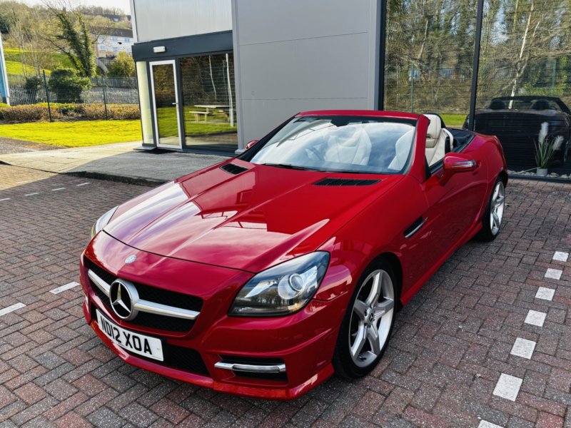 2012 Mercedes-Benz Slk 1.8 Slk200 Blueefficiency Amg Sport in Red — image 1