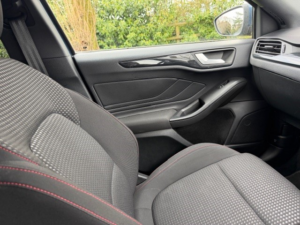 2020 Ford Focus 1.0 T Ecoboost Mhev St-Line Edition in Blue — image 5