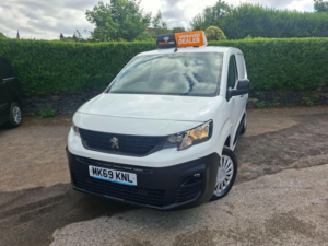 2019 Peugeot Partner 1.5 Bluehdi 1000 Professional Standard Panel Van Swb Euro 6 (s/s) 5dr in White — image 2