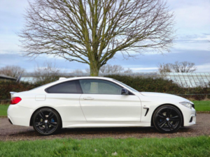 2014 BMW 4 Series 2.0 420i M Sport Auto Euro 6 (s/s) 2dr in White — image 3