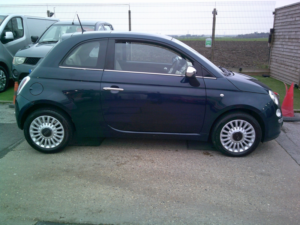 2013 Fiat 500 1.2 Lounge in Blue — image 3