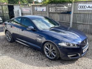 2015 Jaguar Xf 2.2d R-Sport Auto Euro 5 (s/s) 4dr in Blue — image 2