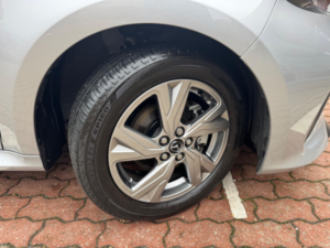 2025 Mazda Mazda2 Hybrid 1.5h Exclusive-Line CVT Euro 6 (s/s) 5dr in Silver — image 2
