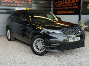 2019 Land Rover Range Rover Velar 2.0 D180 R-Dynamic in Black — image 3