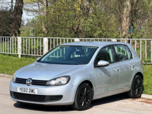 2010 Volkswagen Golf 1.6 Tdi Match DSG Euro 5 5dr in Silver — image 4