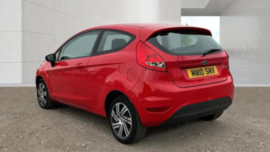 2010 Ford Fiesta 1.25 Edge Hatchback 3dr Petrol Manual (129 G/km, 81 Bhp) in Red — image 3