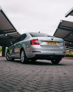 2013 Skoda Octavia 1.6 Tdi Elegance Hatchback 5dr Diesel DSG Euro 5 (s/s) (105 Ps) in Silver — image 6
