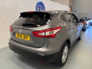 2014 Nissan Qashqai 1.2 Dig-T Acenta Premium 2WD Euro 5 (s/s) 5dr in Grey — image 5