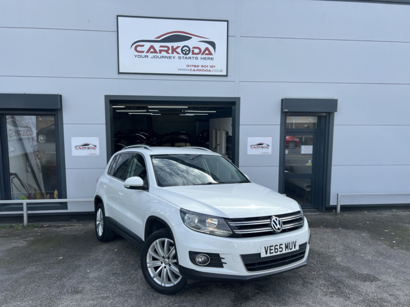 2015 Volkswagen Tiguan 2.0 Tdi Bluemotion Tech Match Edition in White — image 1