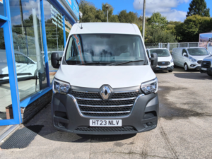 2023 Renault Master 2.3 Dci 35 Business+ Panel Van 4dr Diesel Manual Fwd Medium Roof Euro 6 135 Ps in White — image 3