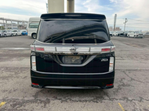 2016 Nissan Elgrand 2.5 Highway Star Premium 5dr 7 Seats in Black — image 6