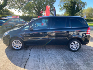 2013 Vauxhall Zafira 1.7 Cdti Ecoflex Design in Black — image 3