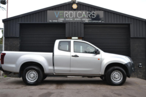 2015 Isuzu D-Max 2.5 Td 4x4 2dr in Silver — image 4