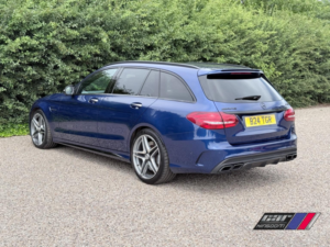 2015 Mercedes-Benz C Class 4.0 C63 V8 Biturbo Amg in Blue — image 6