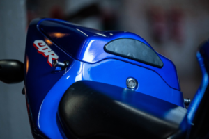 2004 Honda Cbr900rr Fireblade *upgraded Exhaust* in Blue — image 5