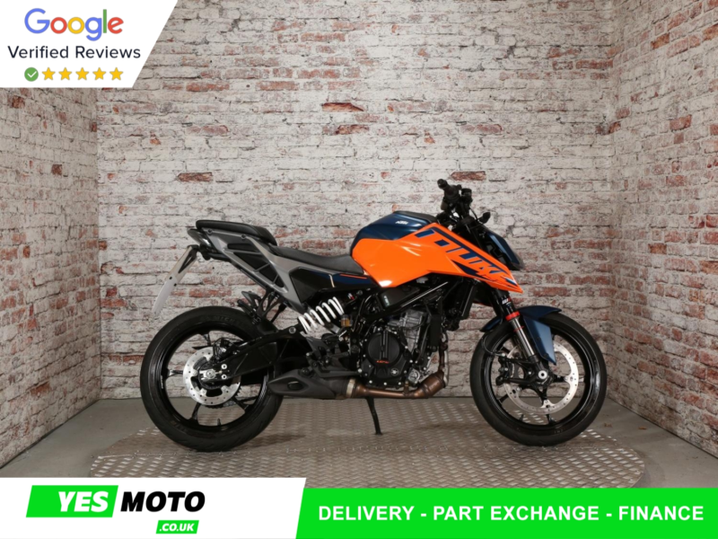 2025 Ktm 125 Duke in Orange — image 1