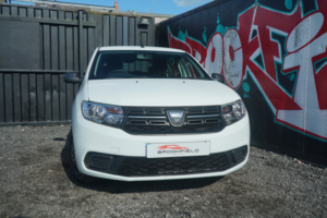 2019 Dacia Sandero 0.9 Tce Essential Hatchback 5dr Petrol Manual Euro 6 (s/s) (90 Ps) in White — image 3