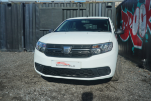 2019 Dacia Sandero 0.9 Tce Essential Hatchback 5dr Petrol Manual Euro 6 (s/s) (90 Ps) in White — image 5