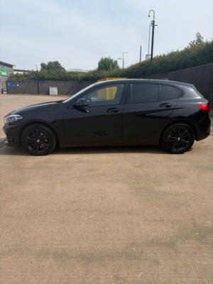 2019 BMW 1 Series 1.5 118i Sport Hatchback 5dr Petrol Manual Euro 6 (s/s) (140 Ps) in Black — image 2