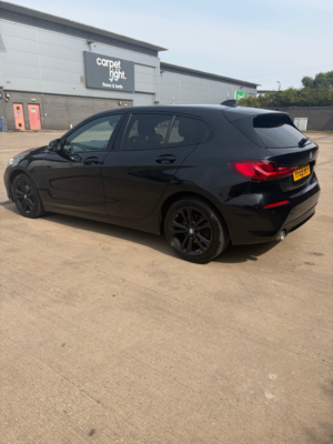 2019 BMW 1 Series 1.5 118i Sport Hatchback 5dr Petrol Manual Euro 6 (s/s) (140 Ps) in Black — image 3