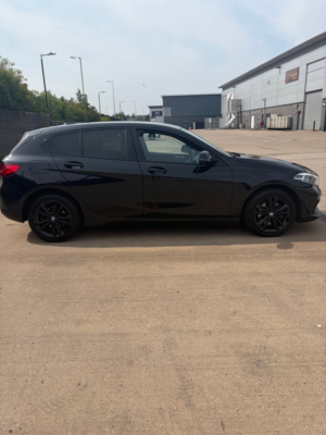 2019 BMW 1 Series 1.5 118i Sport Hatchback 5dr Petrol Manual Euro 6 (s/s) (140 Ps) in Black — image 6
