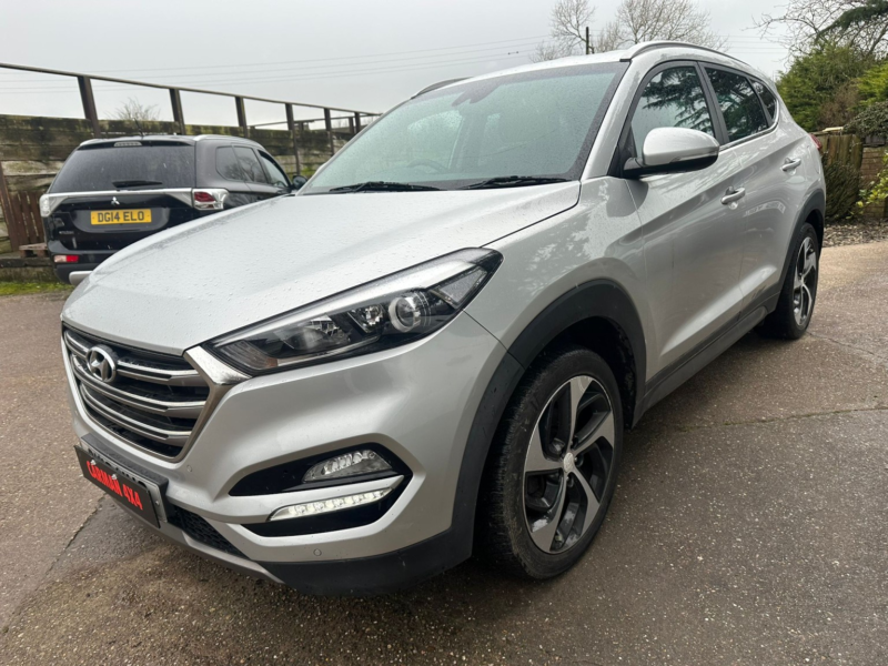 2016 Hyundai Tucson 2.0 Tucson Prem 2.0 D 136ps 4WD in Silver — image 1