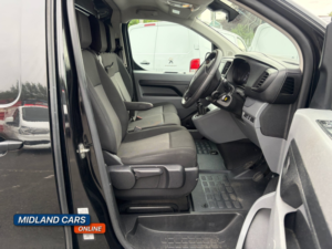 2022 Citroen Dispatch 1.5 Bluehdi 1000 Enterprise Pro M in Black — image 2