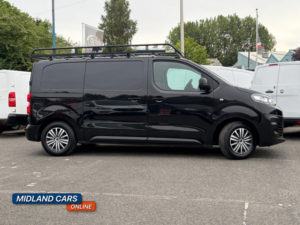2022 Citroen Dispatch 1.5 Bluehdi 1000 Enterprise Pro M in Black — image 4