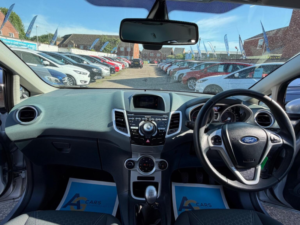 2011 Ford Fiesta 1.6 Tdci Dpf Titanium 5dr in Silver — image 2