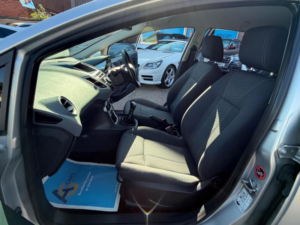 2011 Ford Fiesta 1.6 Tdci Dpf Titanium 5dr in Silver — image 4