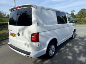 2019 Volkswagen Transporter 2.0 Tdi T28 Highline DSG Auto in White — image 3
