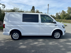 2019 Volkswagen Transporter 2.0 Tdi T28 Highline DSG Auto in White — image 5
